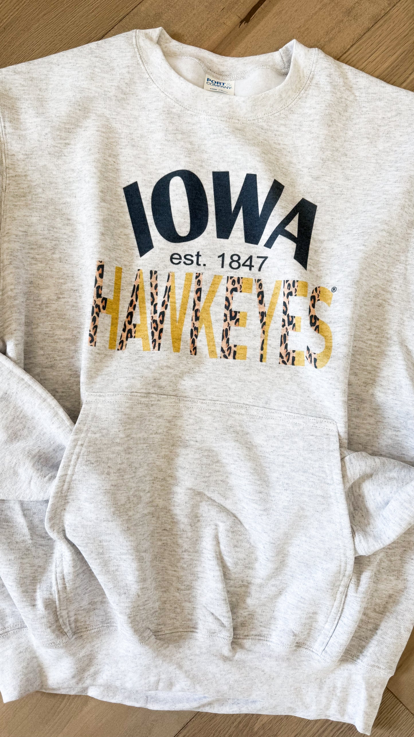 Iowa Hawkeyes Leopard Pocket Crew