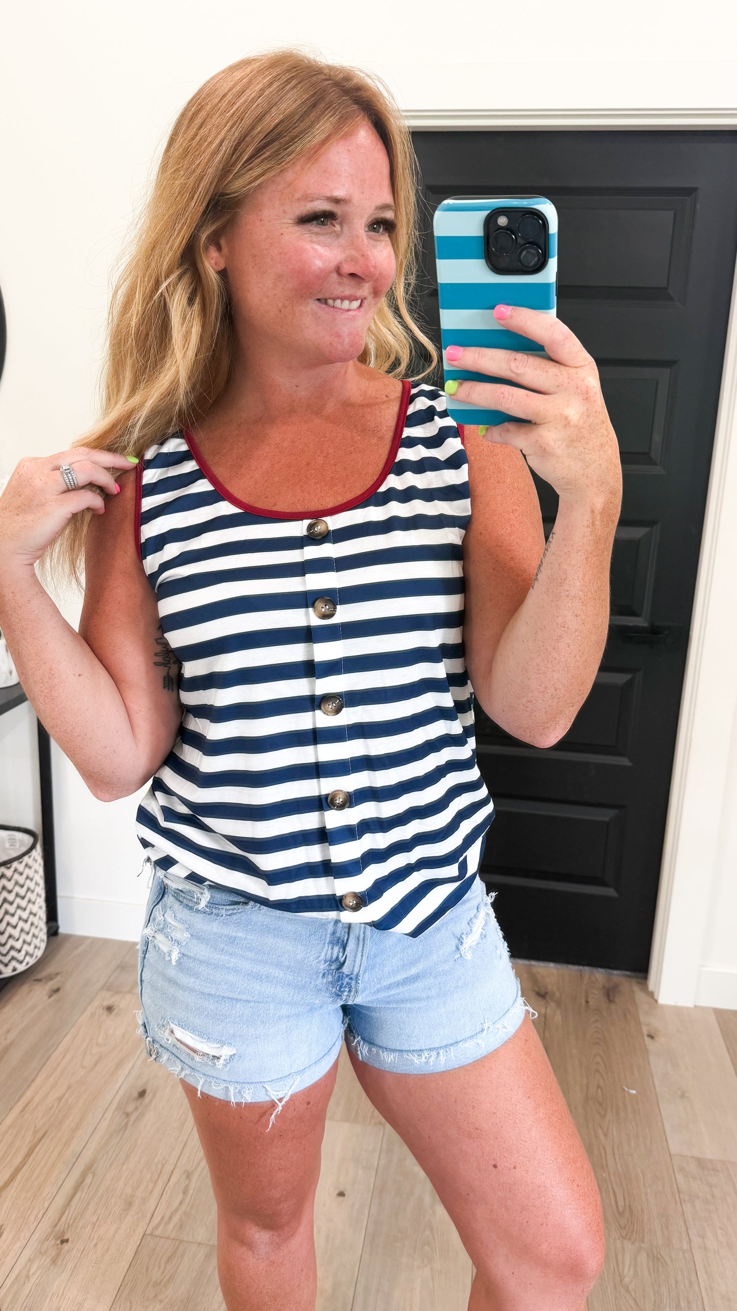 Button Down 4th Tank