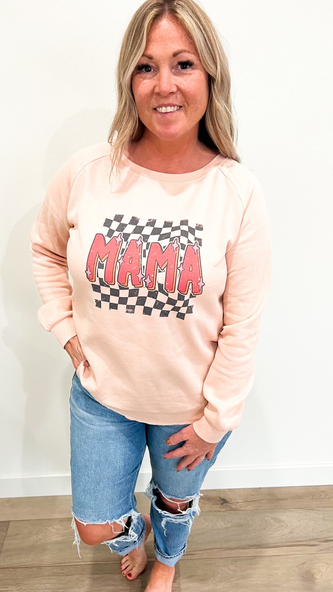 Checkered Colored Mama Graphic Pullover