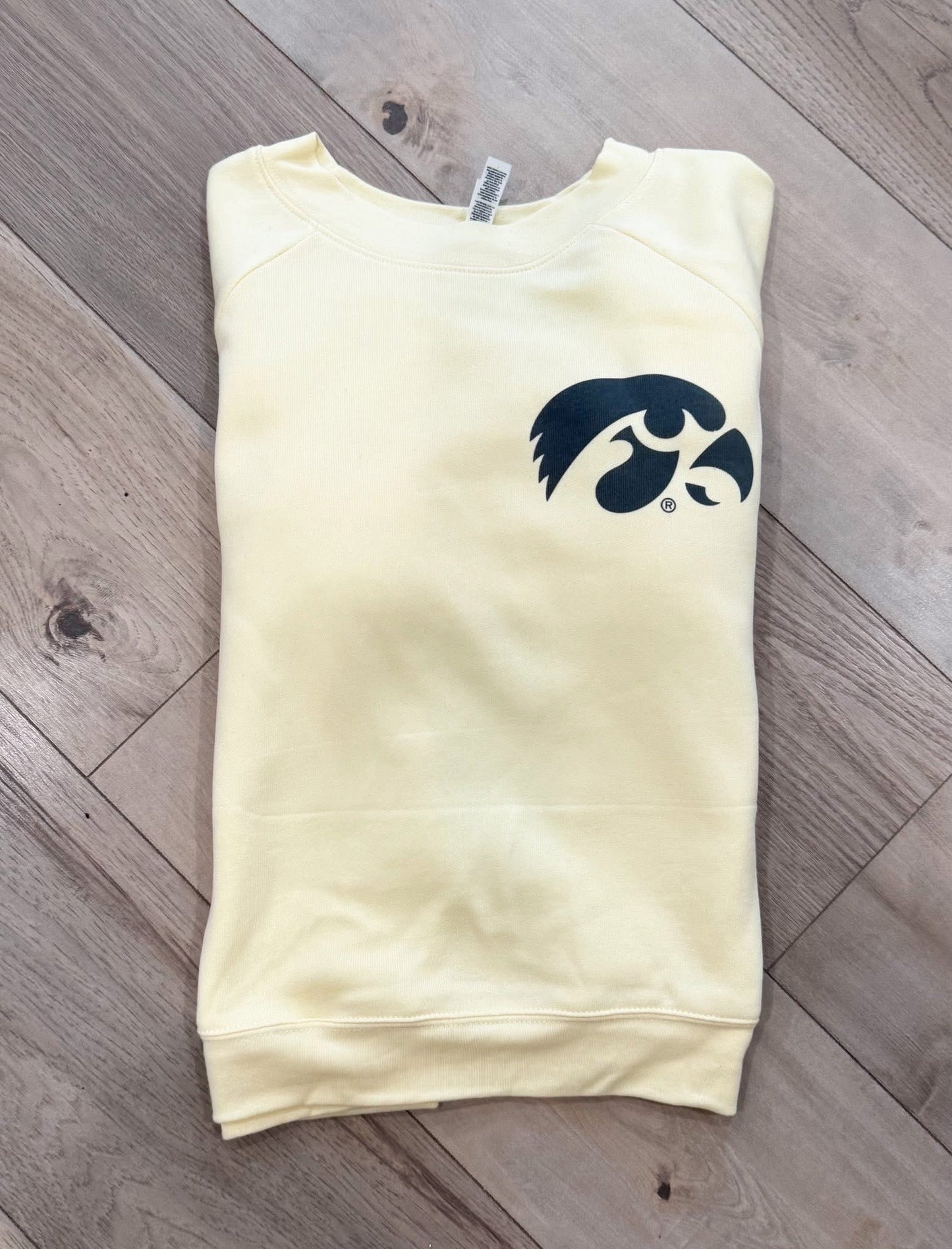 SOFT Little Hawk Waist Length Pullover