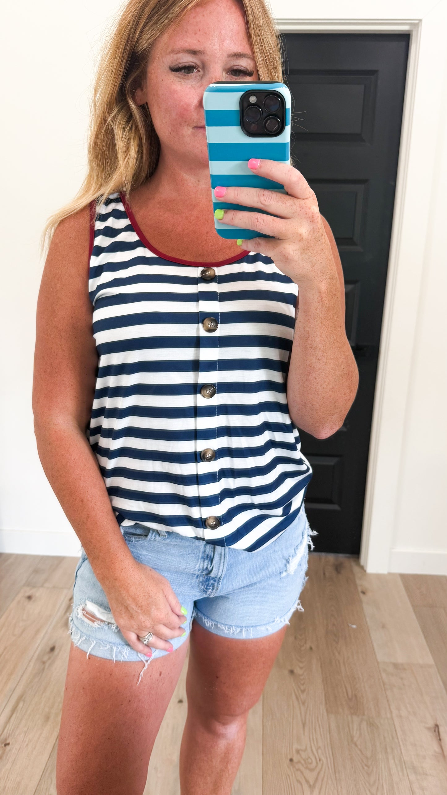 Button Down 4th Tank