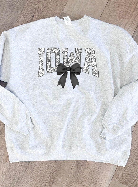 Trendy Iowa Graphic