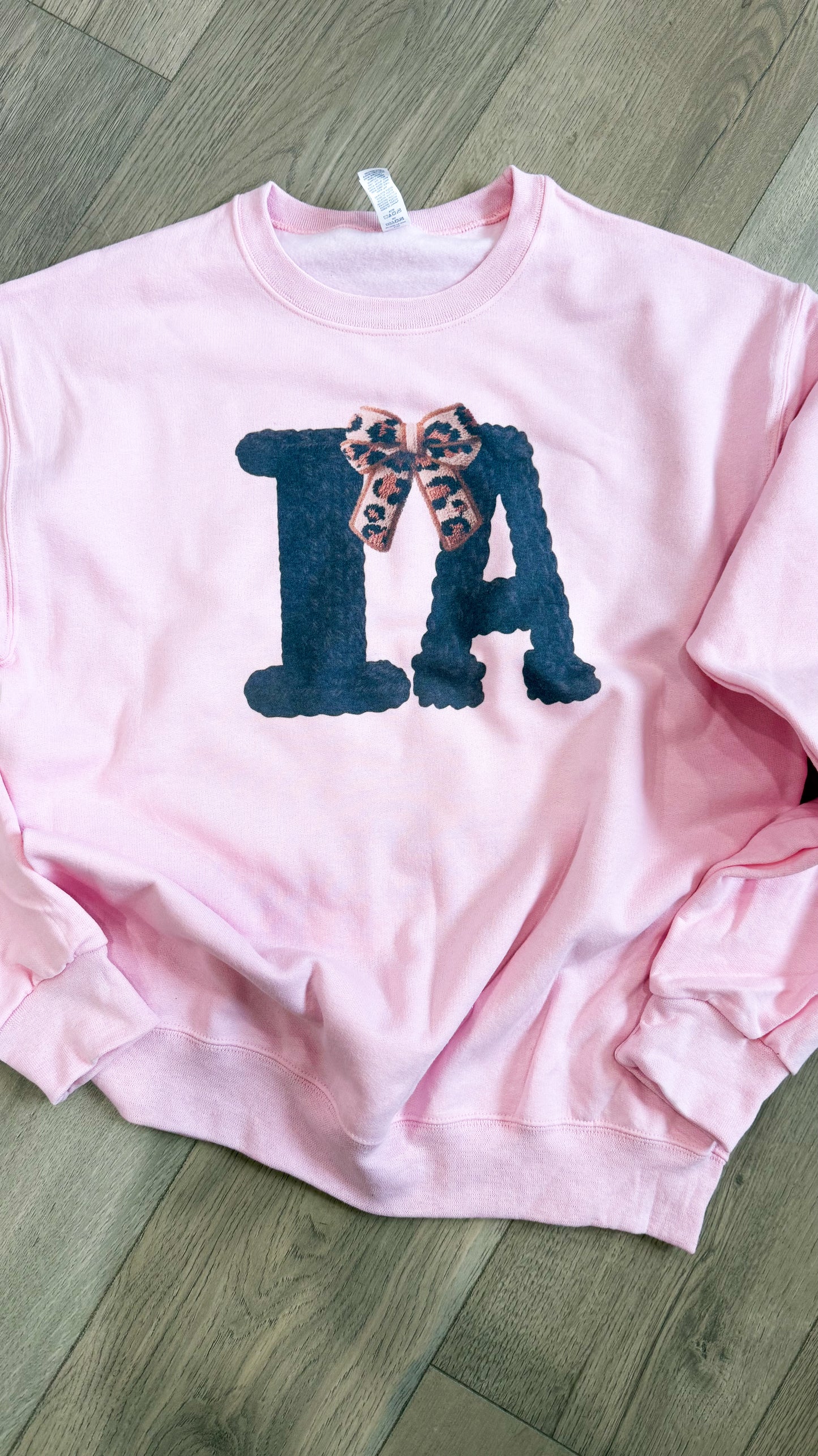 IA Yarn Bow Tee/Crew