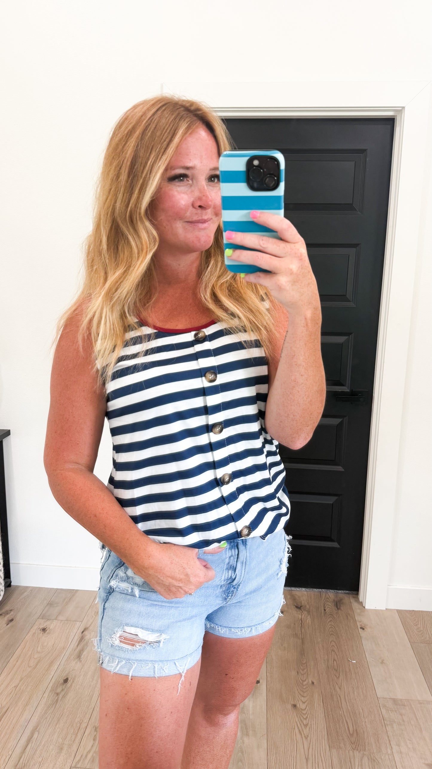 Button Down 4th Tank
