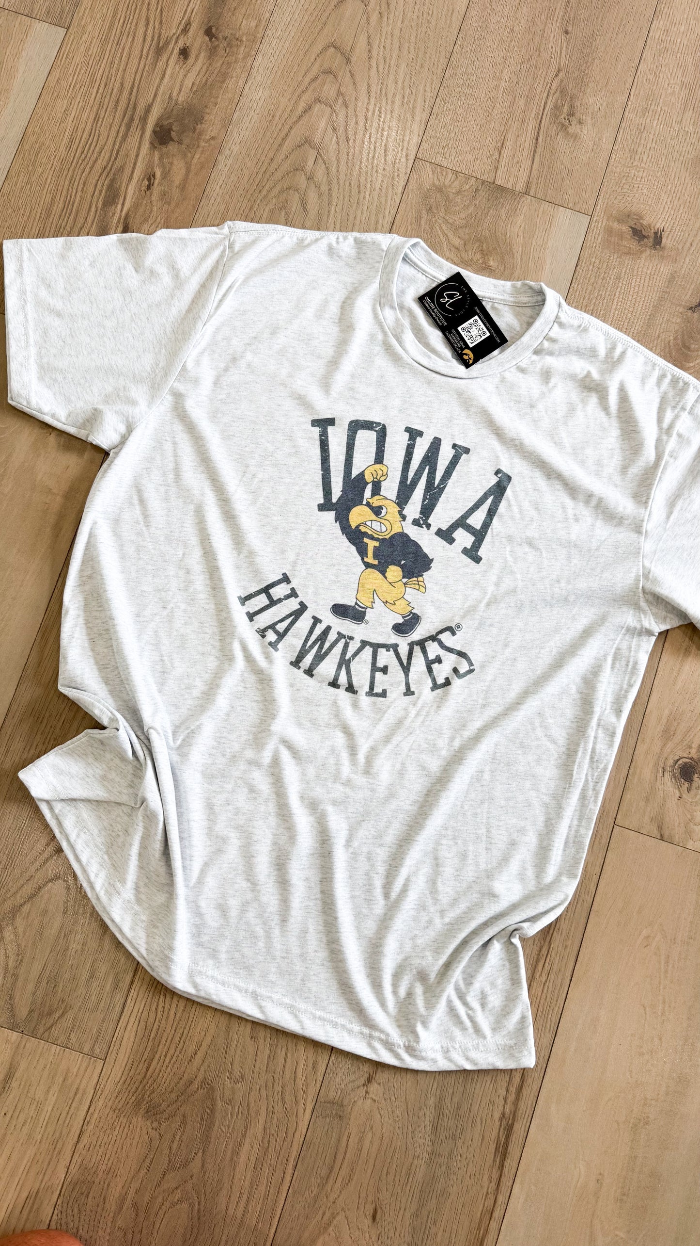 Heathered Iowa Hawkeyes Herky Graphic
