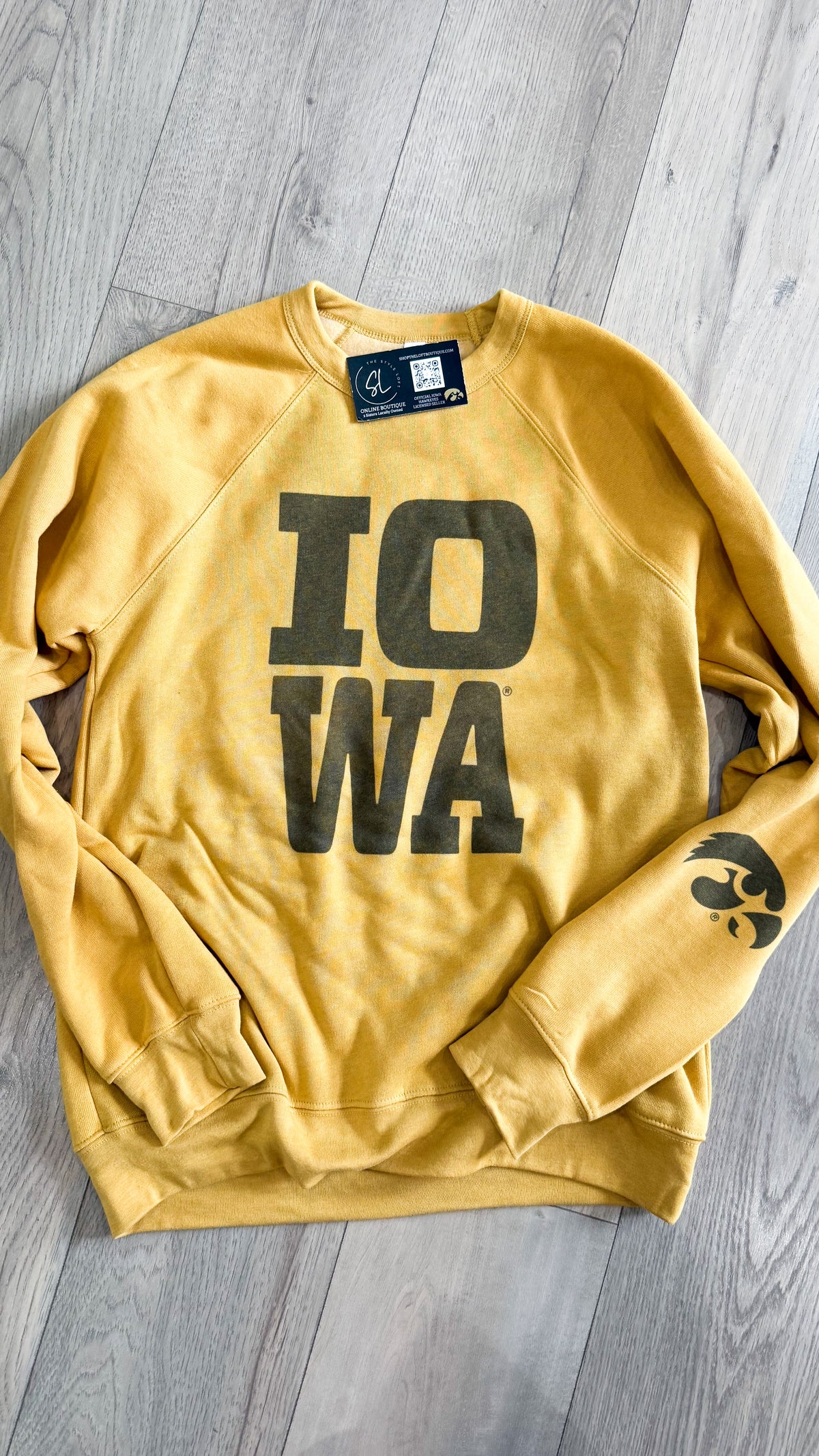Soft Bella IOWA Pullover