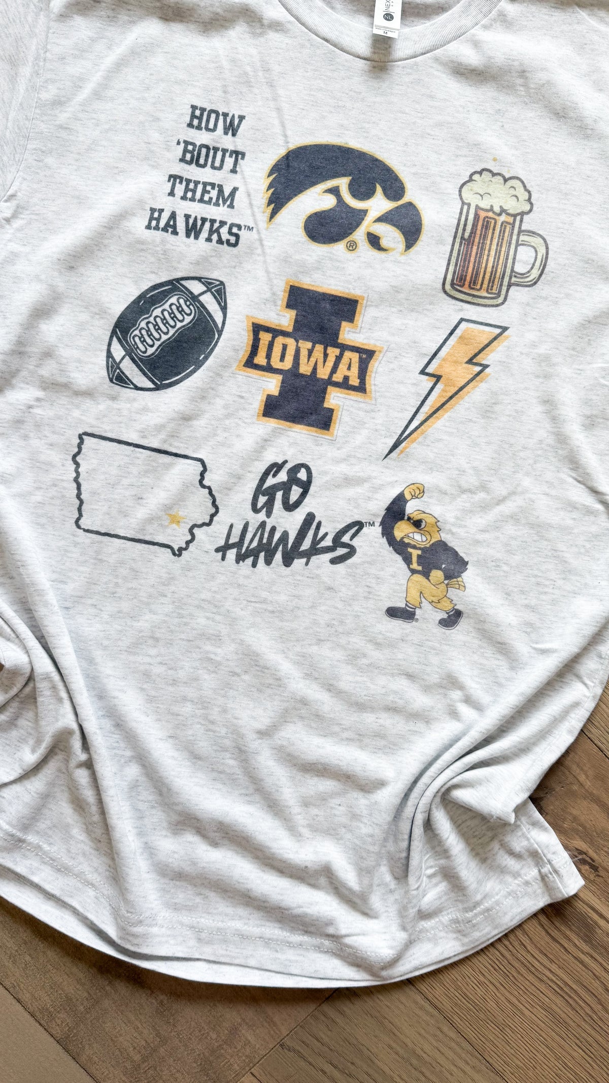 Retro Trendy Iowa Graphic