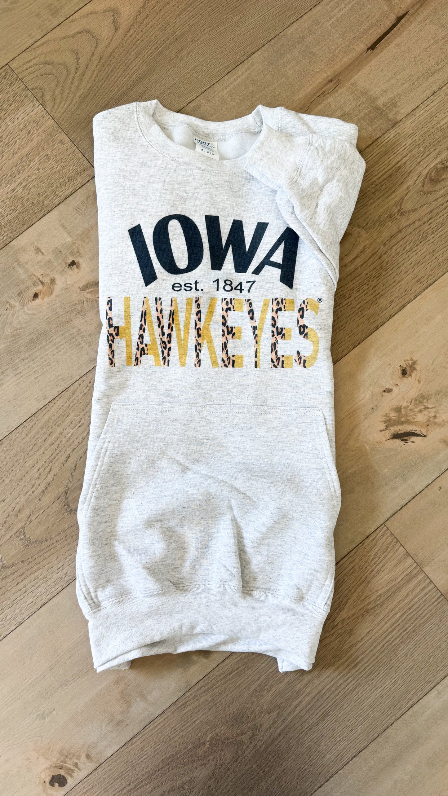 Iowa Hawkeyes Leopard Pocket Crew