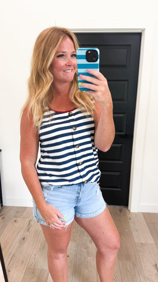 Button Down 4th Tank
