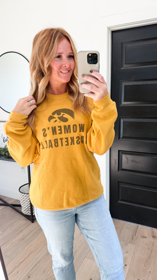 Women’s Basketball Crew