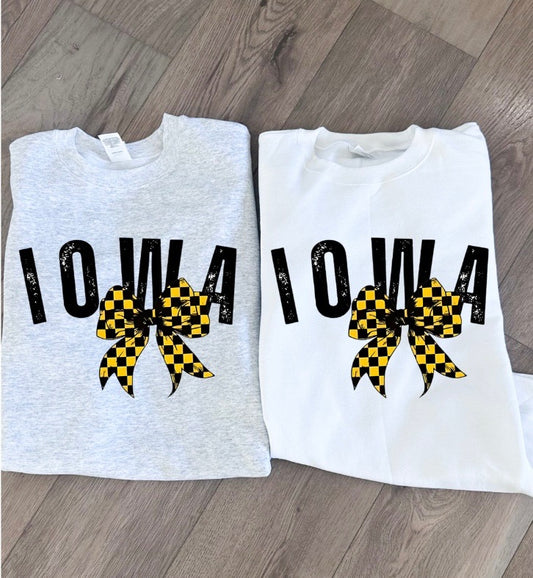 Checkered Iowa Bow Graphic
