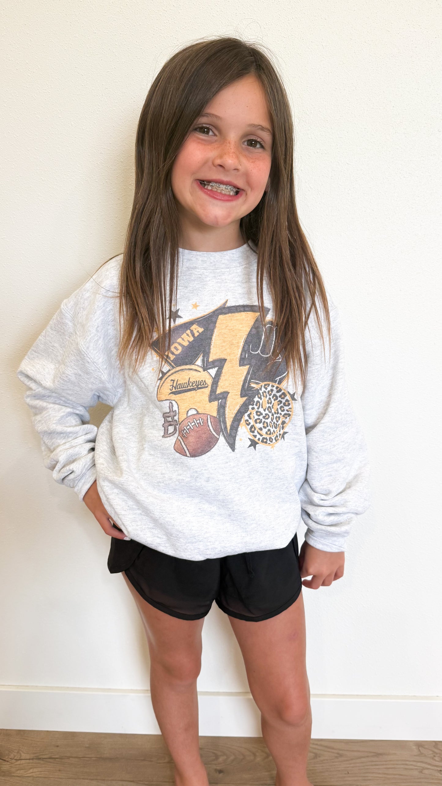 YOUTH Retro Trendy Bolt Crew