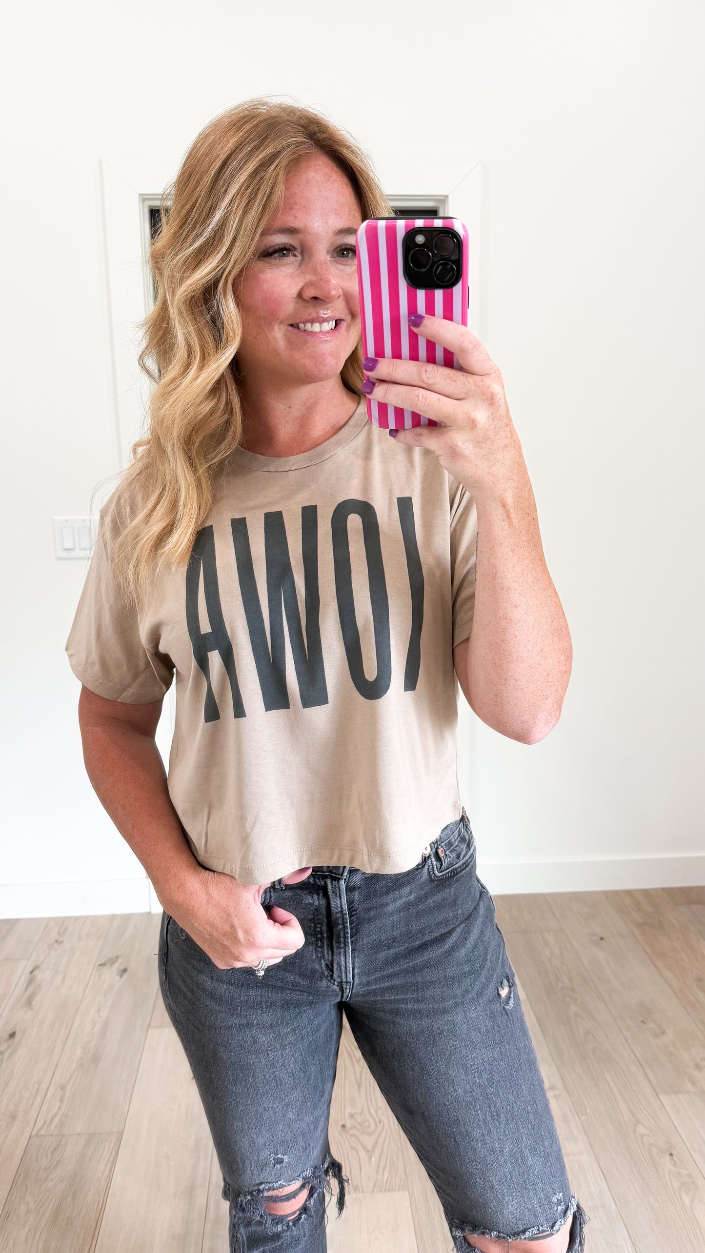 Basic IOWA Crop Tee
